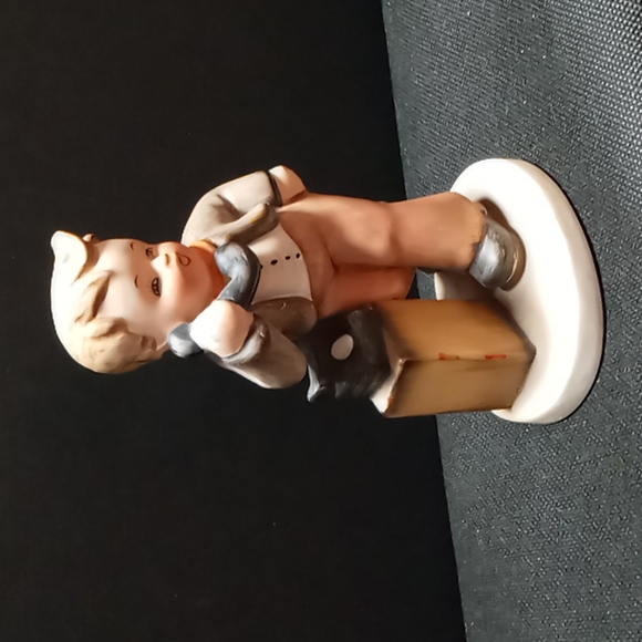 Vintage, Napco "Is She Home?" Porcelain Figurine - Picture 1 of 6